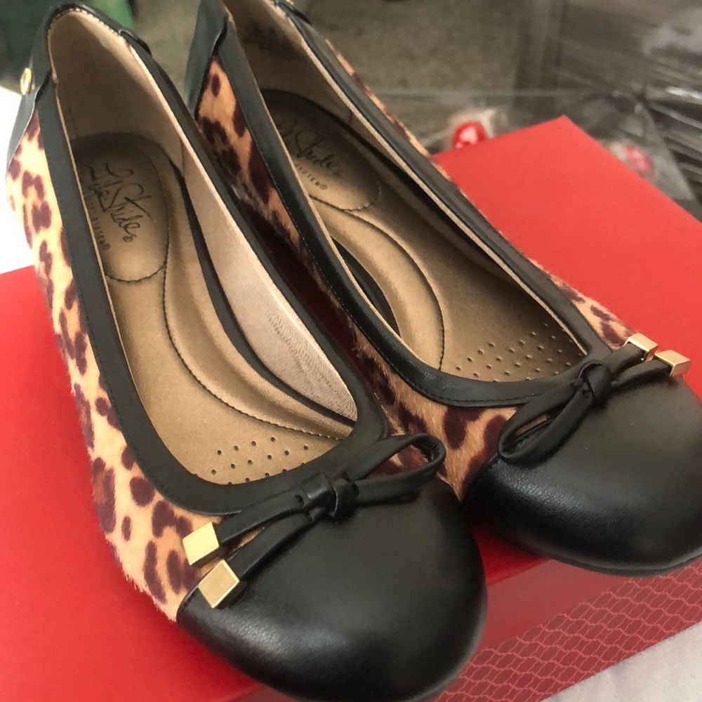 Leopard flats